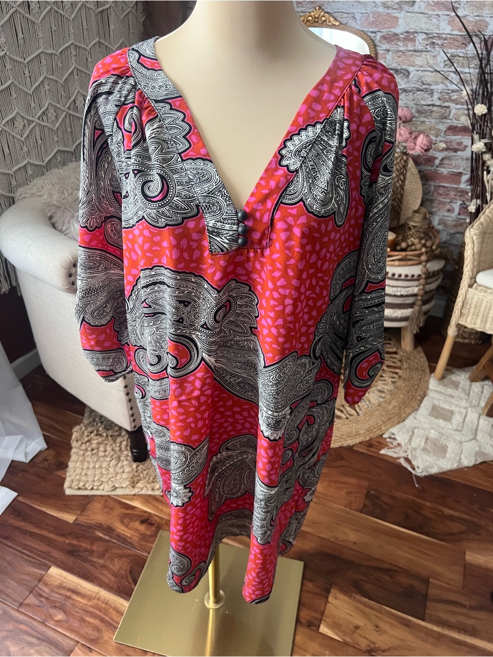 Women's Pink Paisley V-Neck Tunic Top Glam sz Large